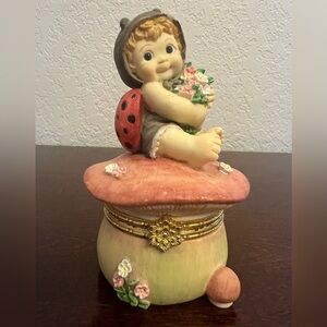 Vintage Dreamsicles Mushroom #11488 Hinged Trinket Box Lady Bug With Flowers